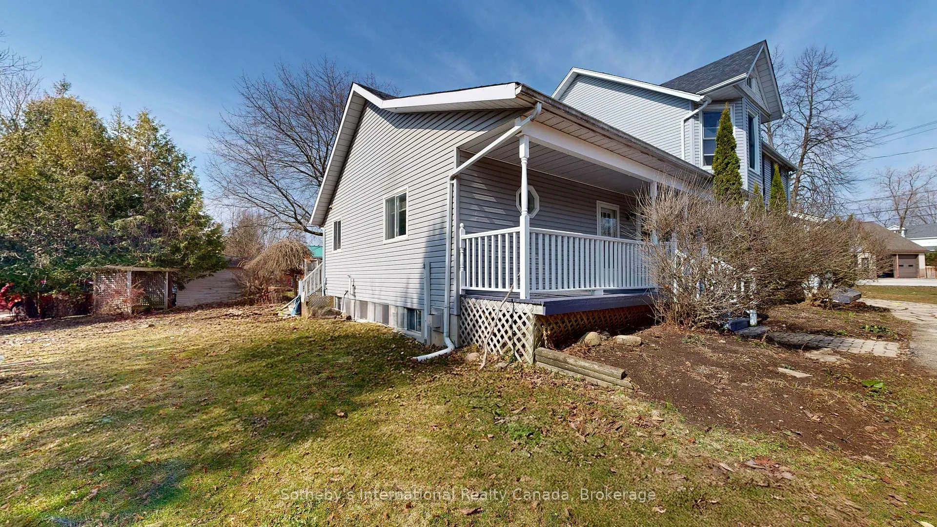 Photo 37 of 103 Bruce Street S, Blue Mountains — HOMEH
