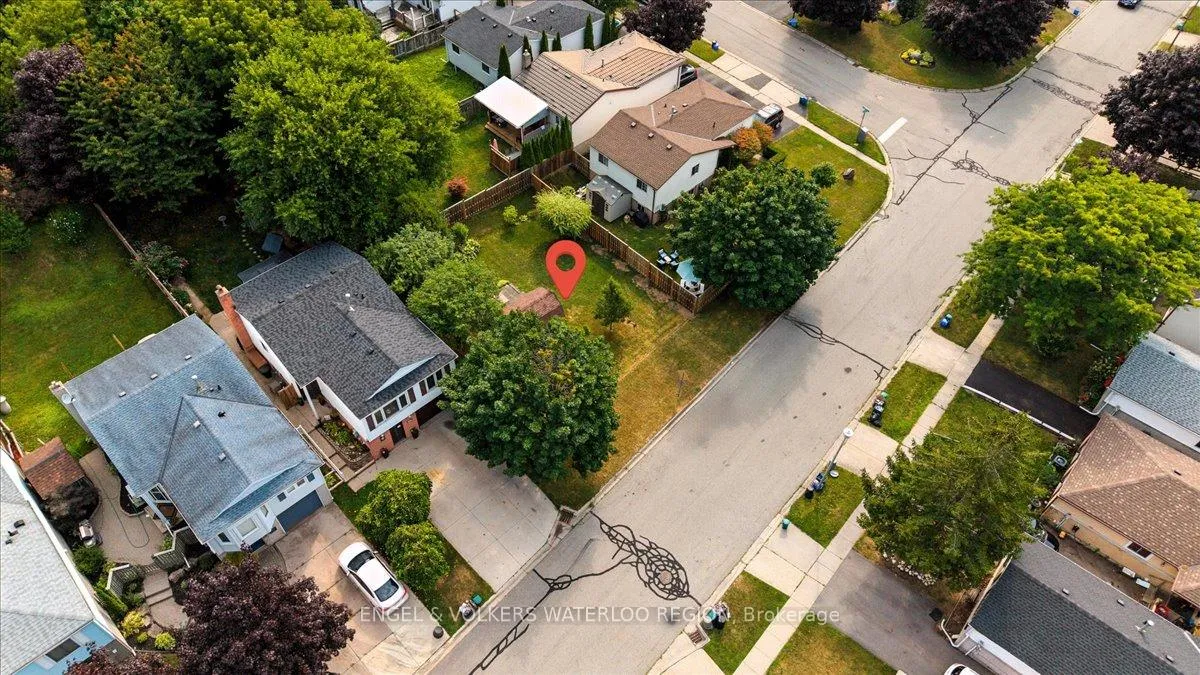 Photo 10 of 71 Bradbury Crescent, Cambridge, Greenway-Chaplin — HOMEH
