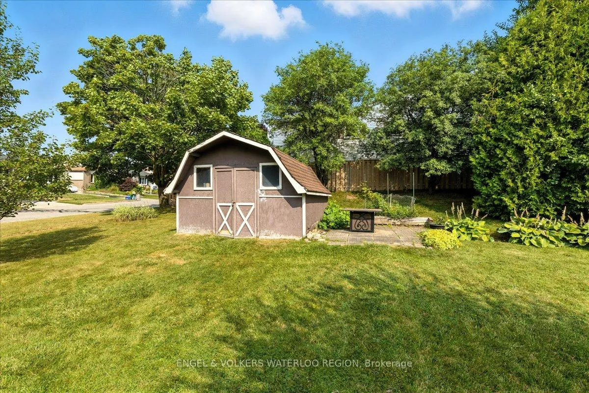 Photo 14 of 71 Bradbury Crescent, Cambridge, Greenway-Chaplin — HOMEH