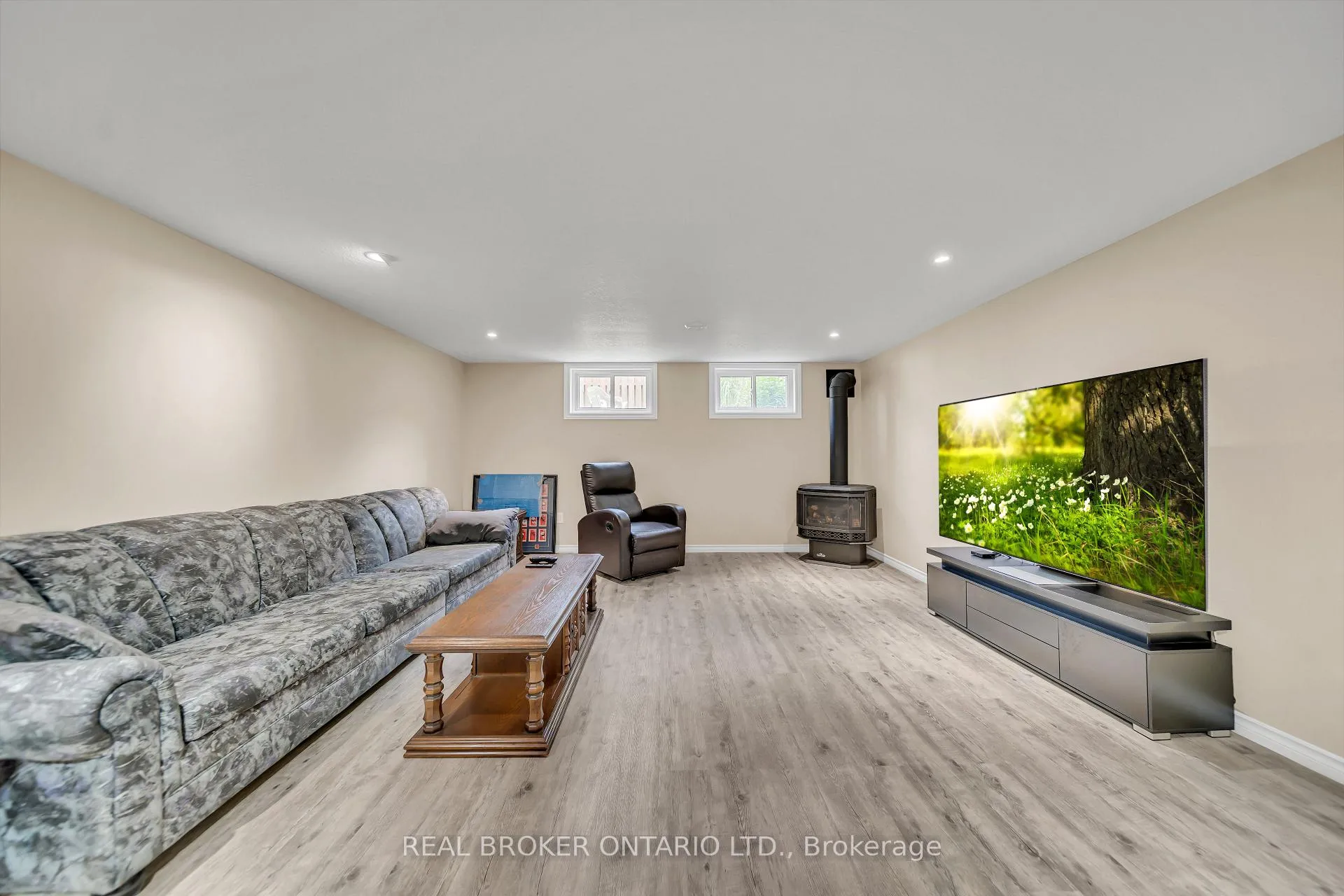 Photo 35 of 490 Saddler Street E, West Grey — HOMEH