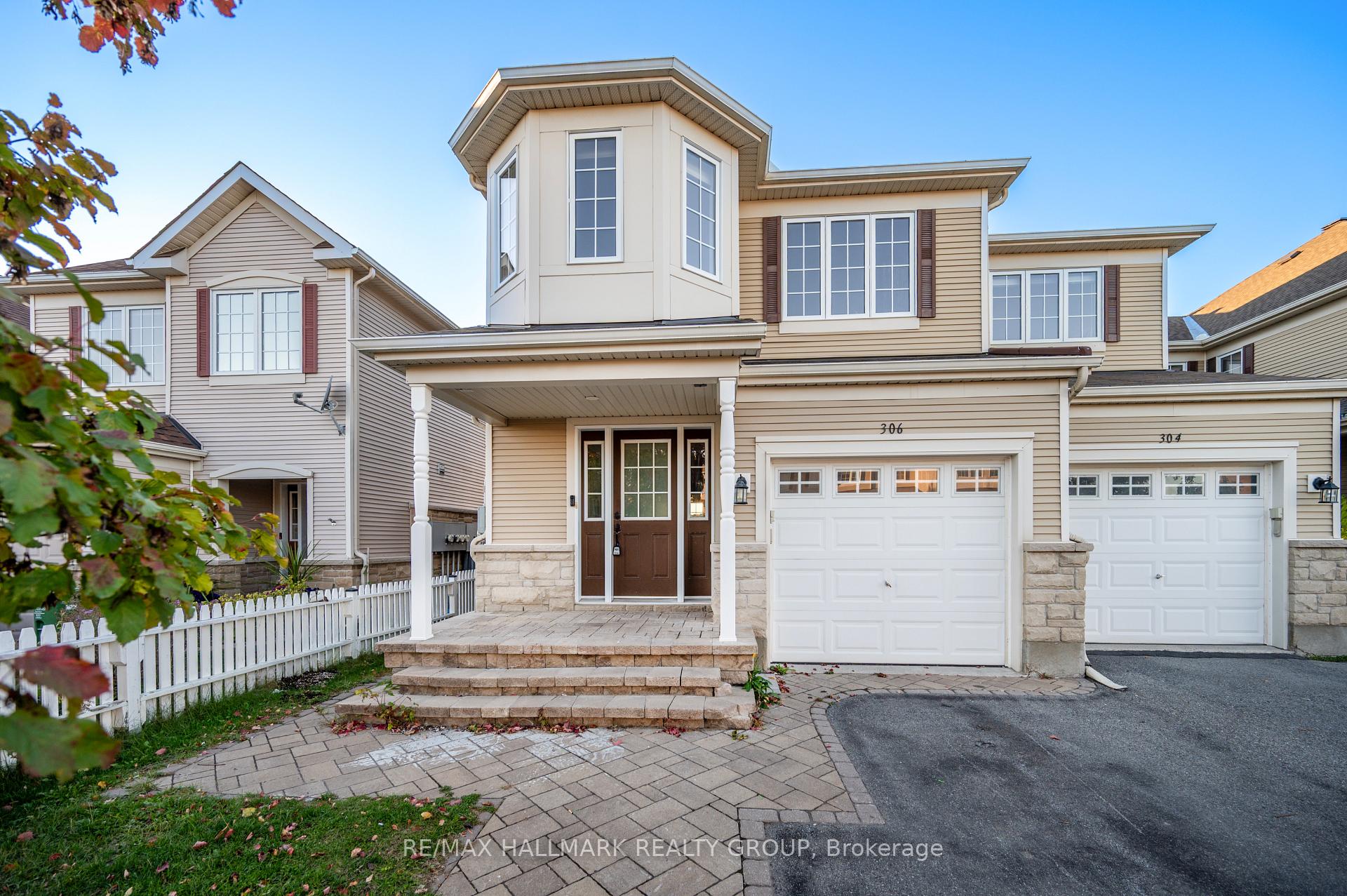 Photo 2 of 306 Tabaret Street, Ottawa, Kanata - Emerald Meadows/Trailwest — HOMEH