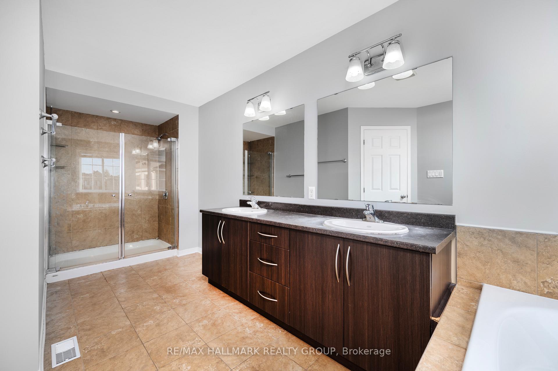 Photo 24 of 306 Tabaret Street, Ottawa, Kanata - Emerald Meadows/Trailwest — HOMEH