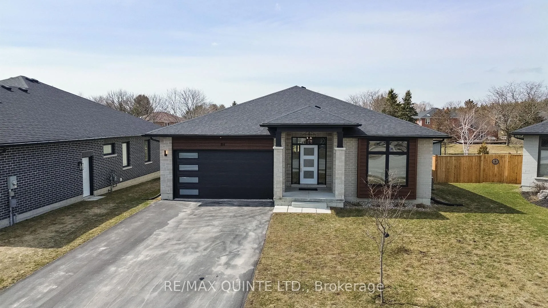 Photo 1 of 84 Dewal Place, Belleville, Belleville Ward — HOMEH