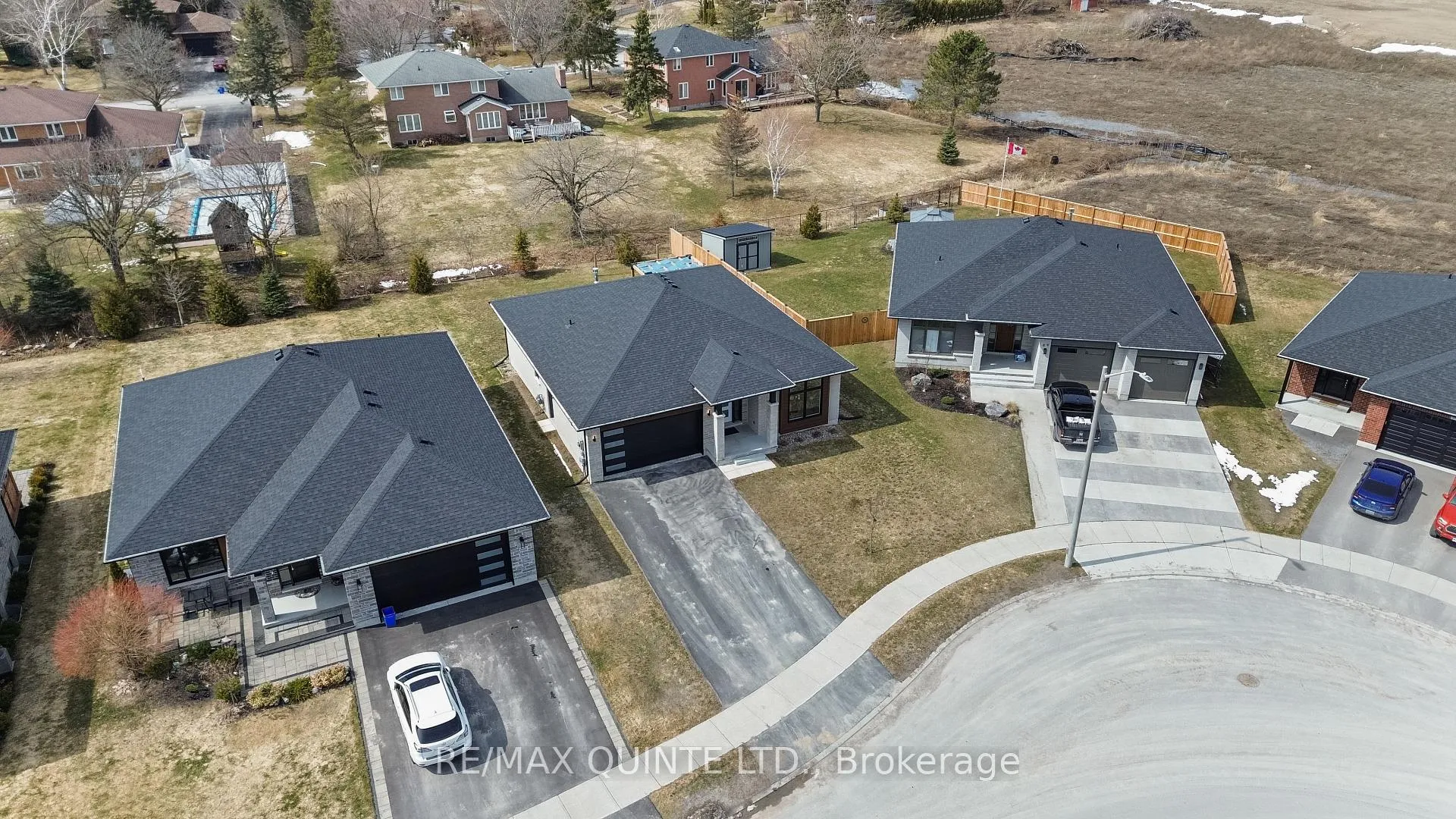 Photo 4 of 84 Dewal Place, Belleville, Belleville Ward — HOMEH