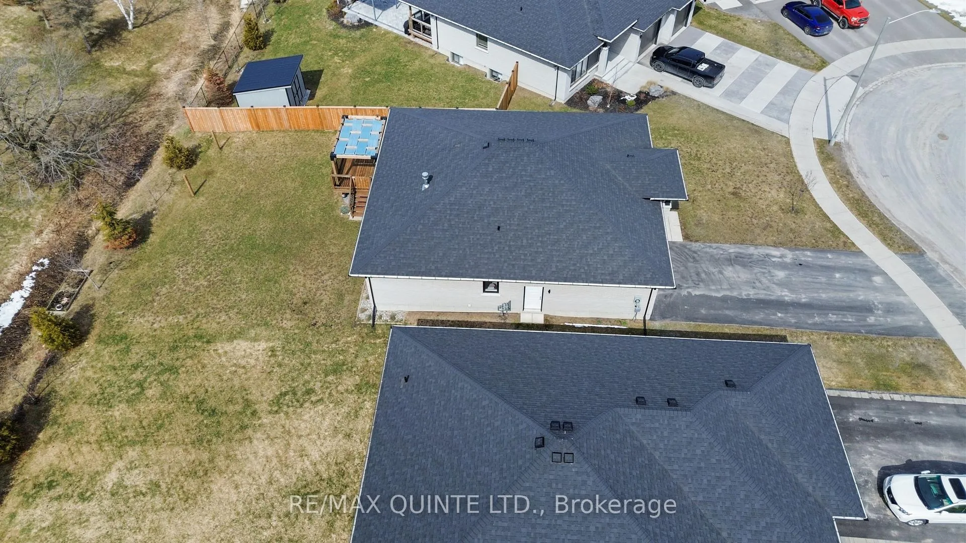 Photo 5 of 84 Dewal Place, Belleville, Belleville Ward — HOMEH