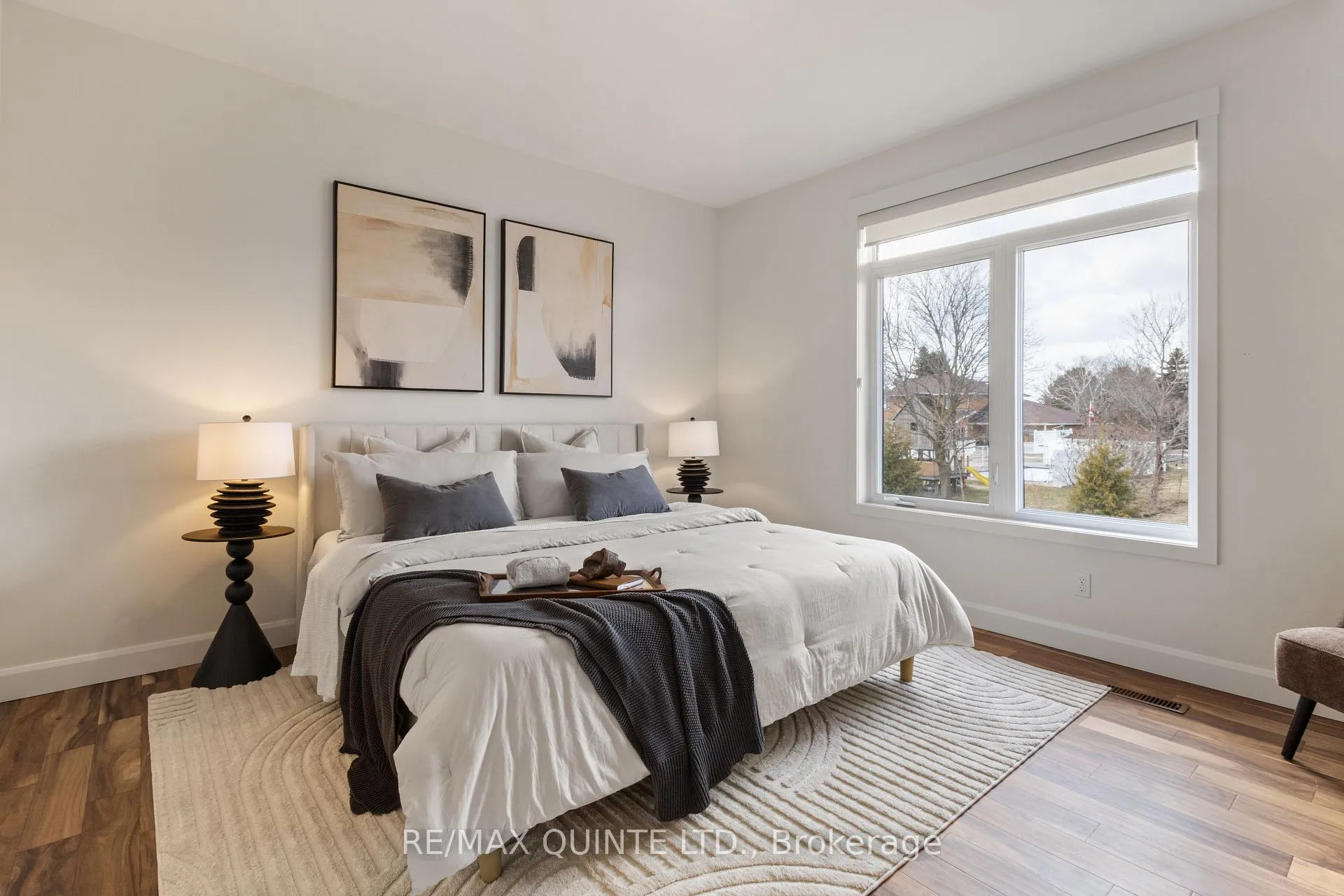 Photo 33 of 84 Dewal Place, Belleville, Belleville Ward — HOMEH