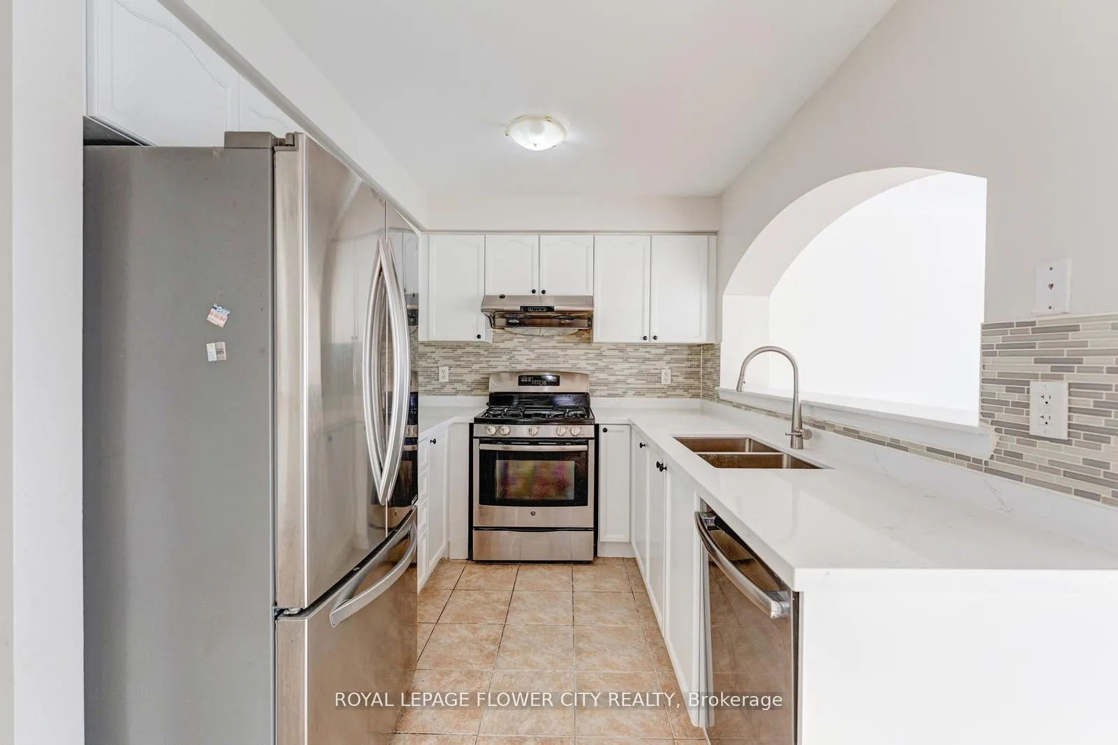 Photo 13 of 80 Dwyer Drive, Brampton, Gore Industrial North — HOMEH