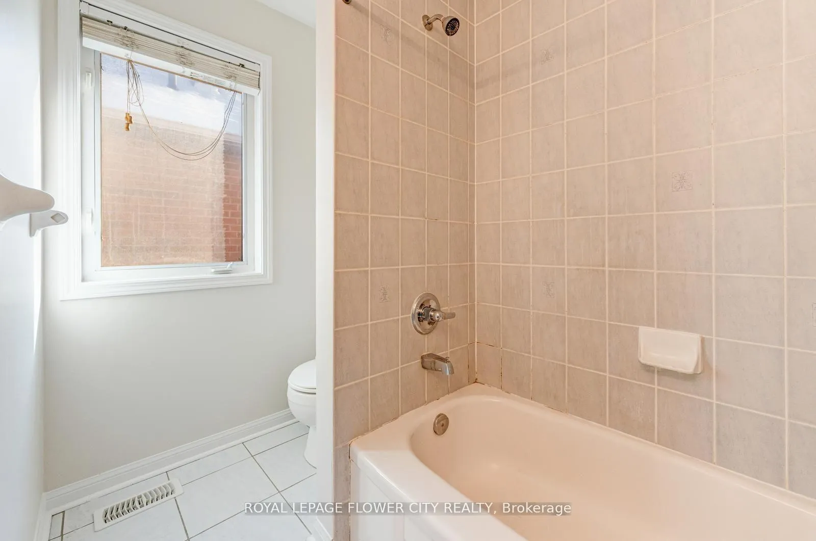 Photo 27 of 80 Dwyer Drive, Brampton, Gore Industrial North — HOMEH
