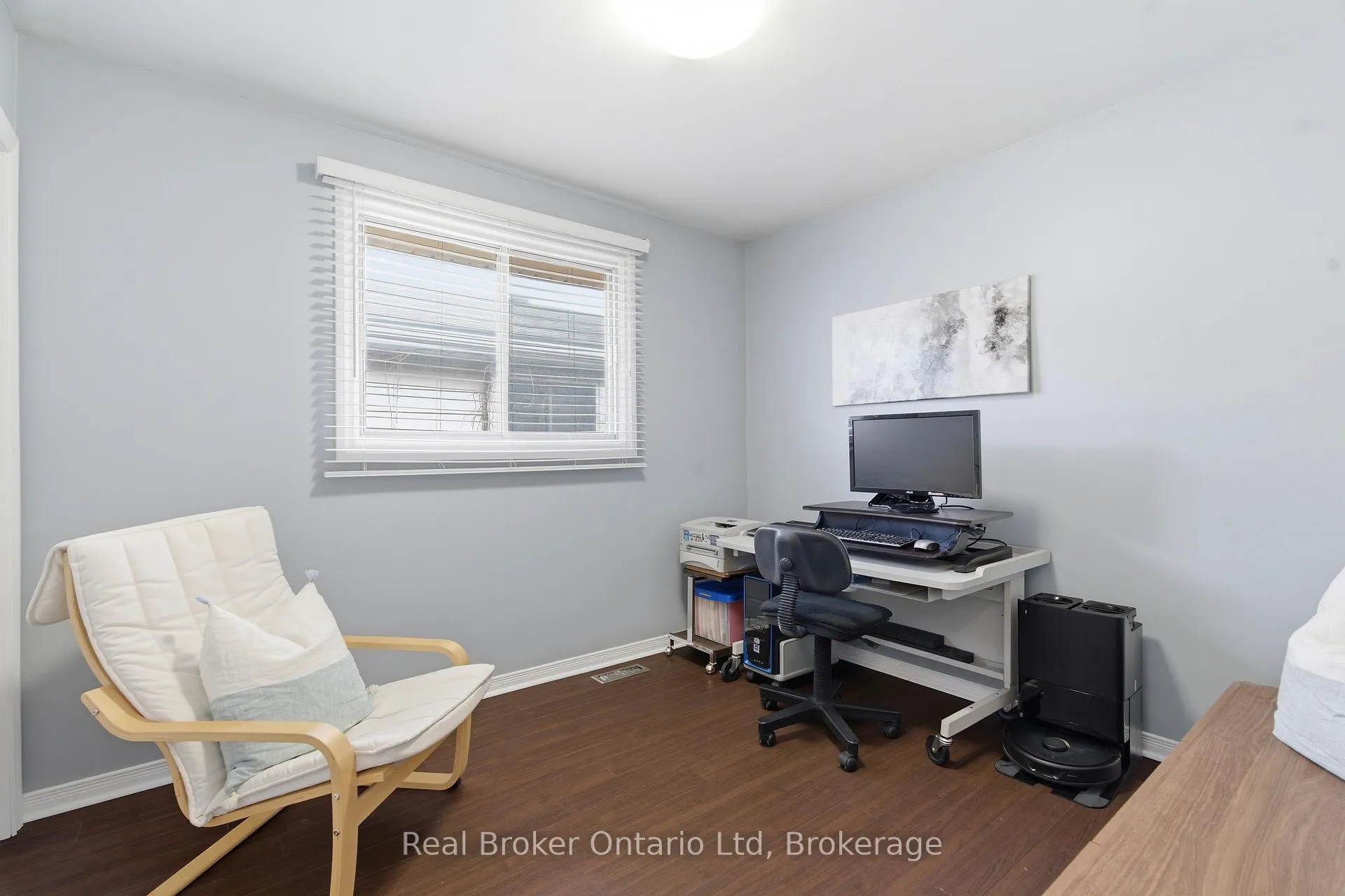 Photo 10 of 10 Brookside Crescent, Kitchener, Forest Heights — HOMEH