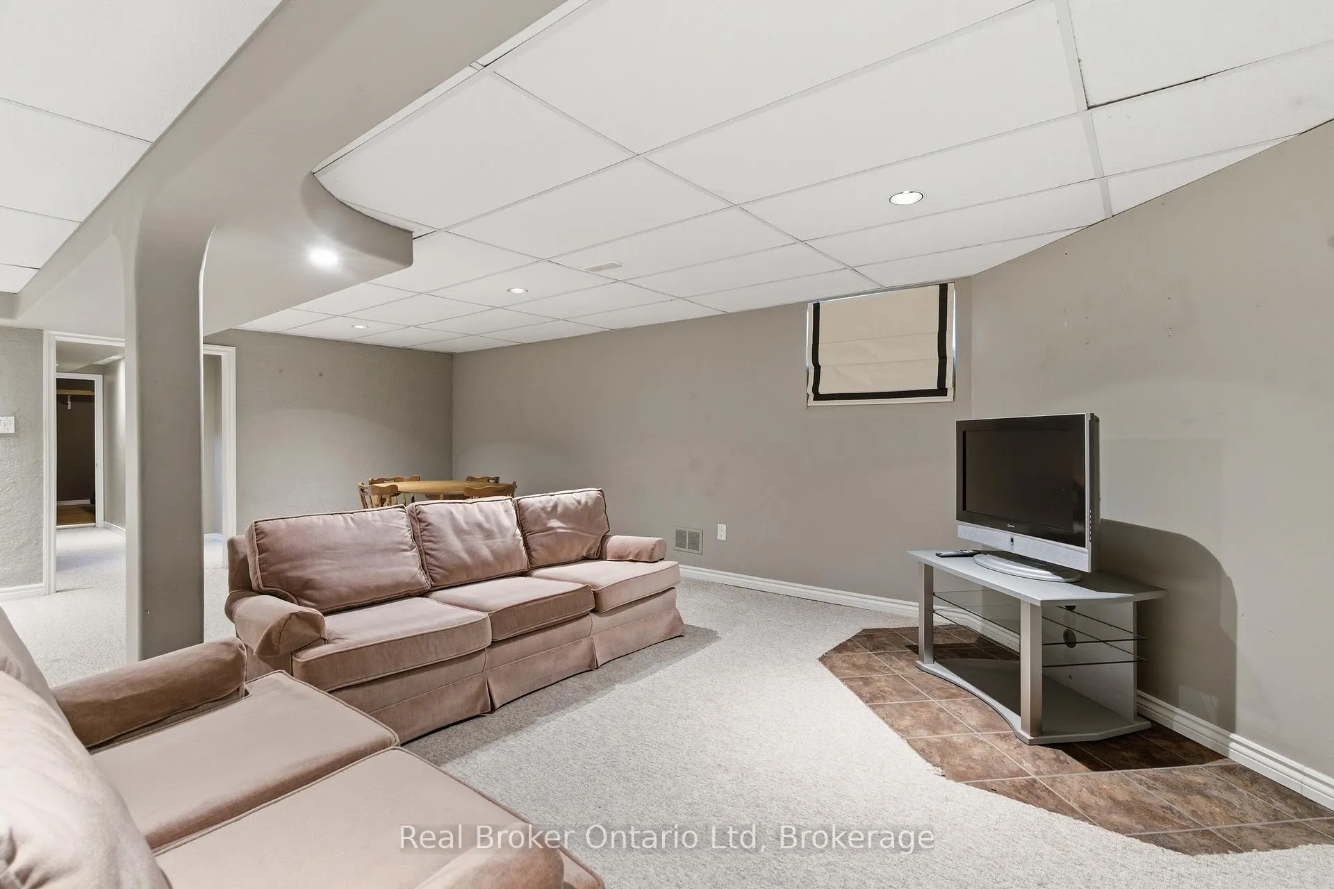 Photo 19 of 10 Brookside Crescent, Kitchener, Forest Heights — HOMEH