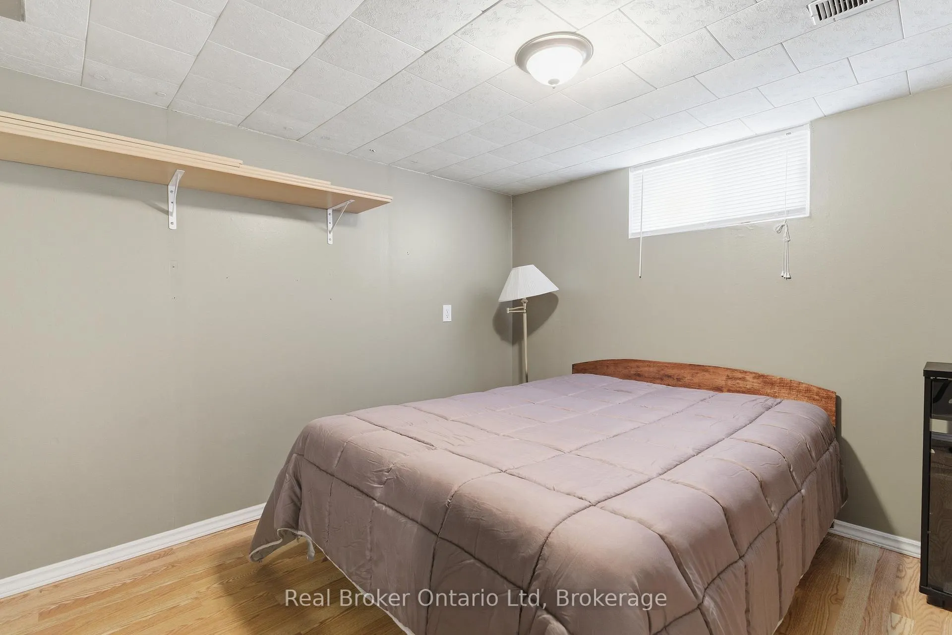 Photo 22 of 10 Brookside Crescent, Kitchener, Forest Heights — HOMEH