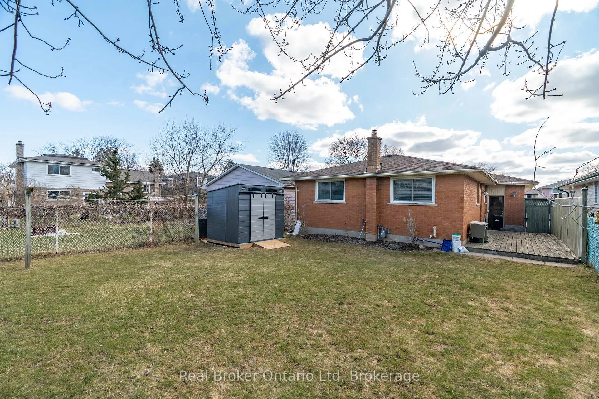 Photo 25 of 10 Brookside Crescent, Kitchener, Forest Heights — HOMEH