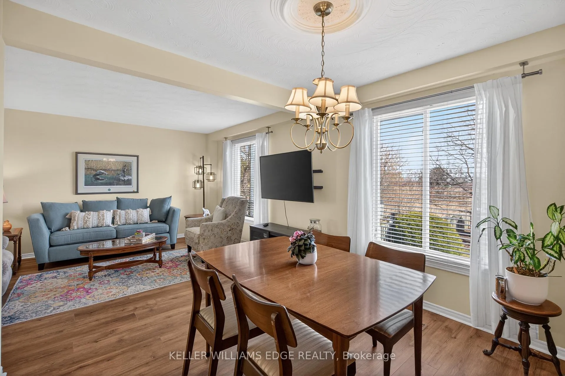 Photo 9 of 3130 Driftwood Drive, Burlington, Brant Hills — HOMEH