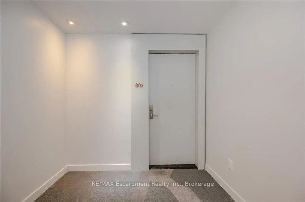 Photo 5 of Unit 802, 60 Colborne Street, Toronto, Church-Yonge Corridor — HOMEH