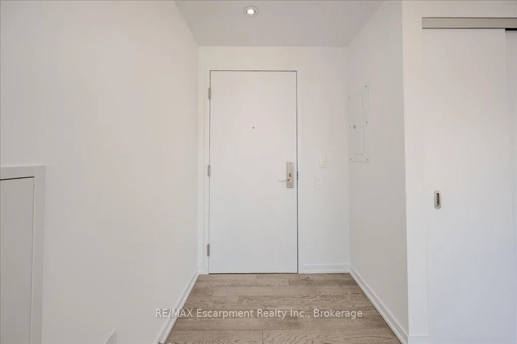 Photo 6 of Unit 802, 60 Colborne Street, Toronto, Church-Yonge Corridor — HOMEH