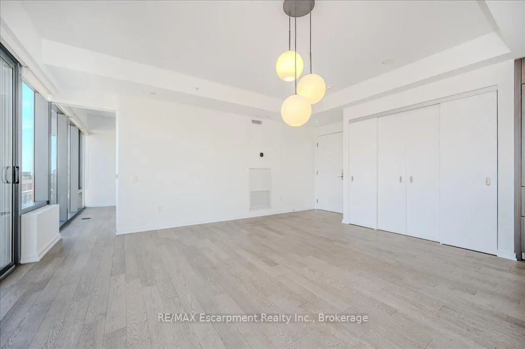 Photo 9 of Unit 802, 60 Colborne Street, Toronto, Church-Yonge Corridor — HOMEH
