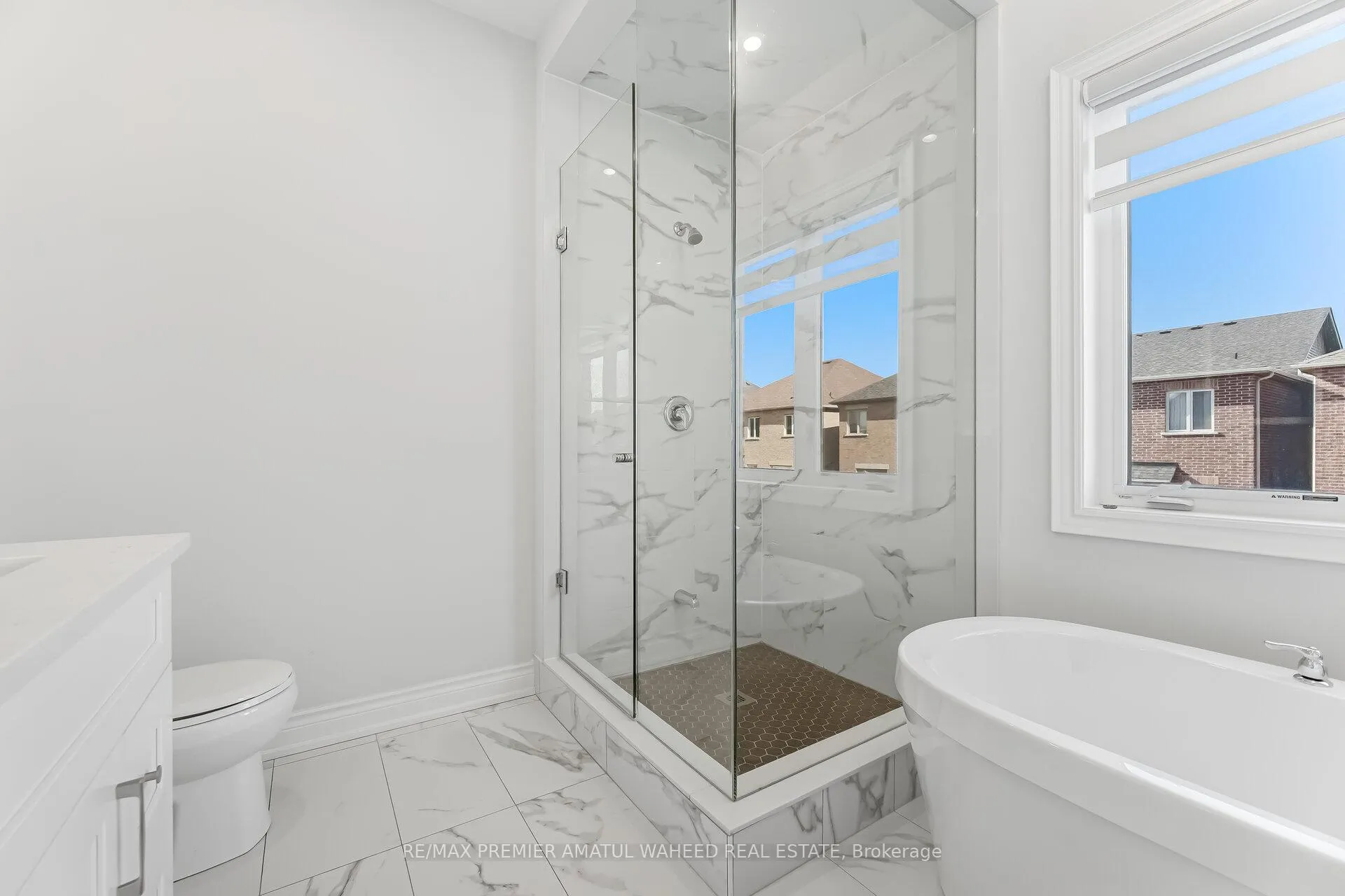 Photo 26 of 138 Alistair Crescent, Vaughan, Kleinburg — HOMEH