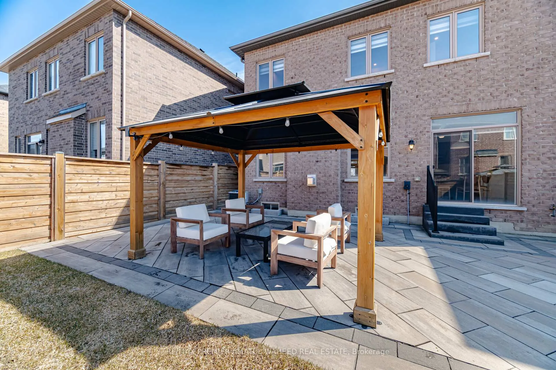 Photo 48 of 138 Alistair Crescent, Vaughan, Kleinburg — HOMEH