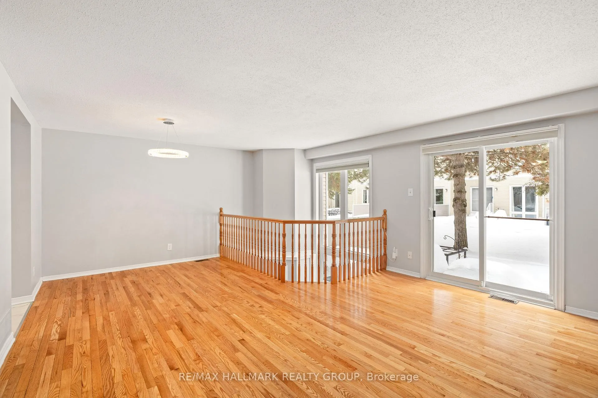 Photo 6 of 14 Wrenwood Crescent, Ottawa, Centrepointe — HOMEH