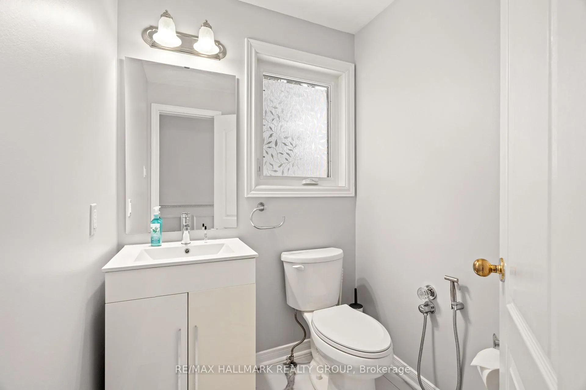 Photo 17 of 14 Wrenwood Crescent, Ottawa, Centrepointe — HOMEH