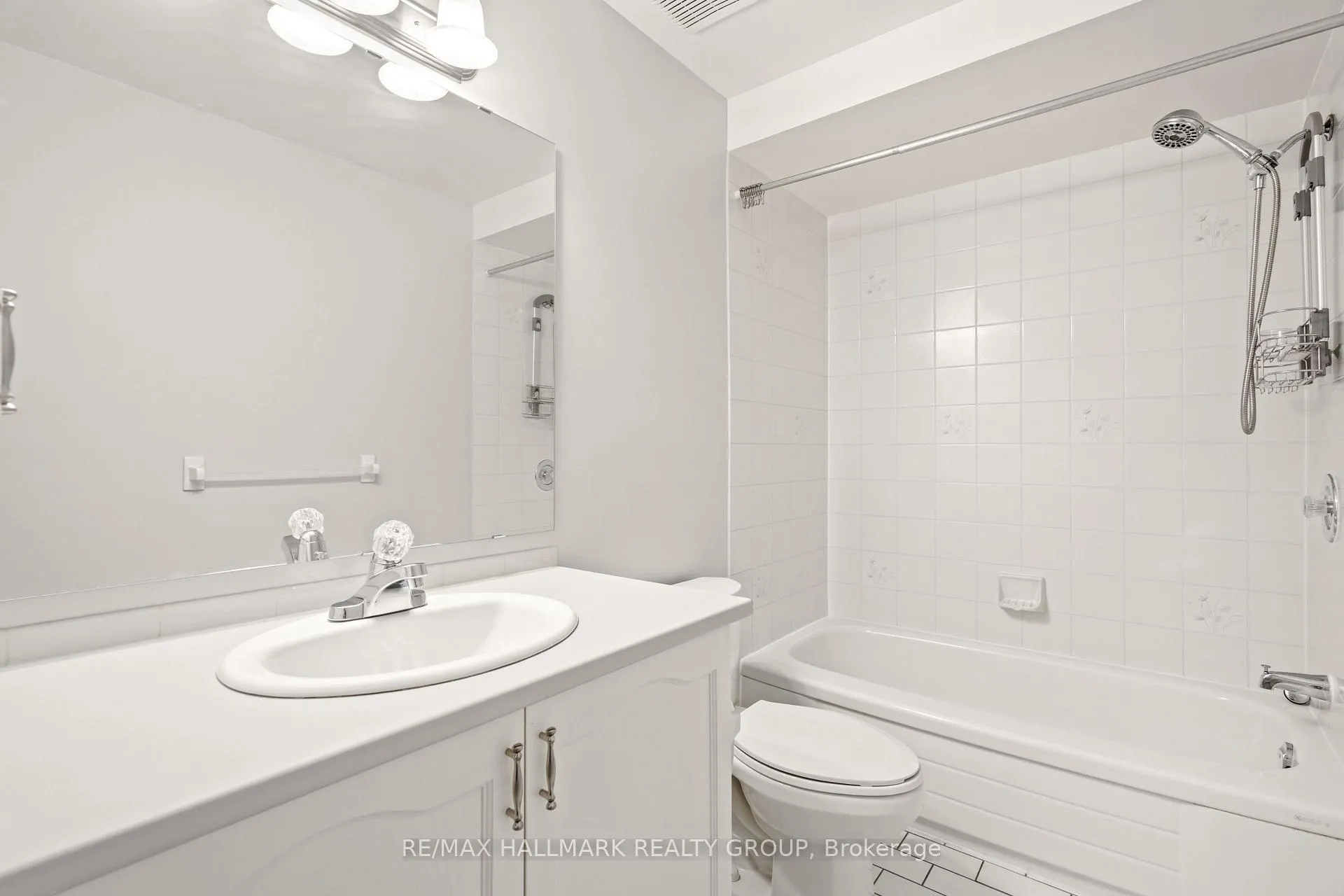 Photo 29 of 14 Wrenwood Crescent, Ottawa, Centrepointe — HOMEH