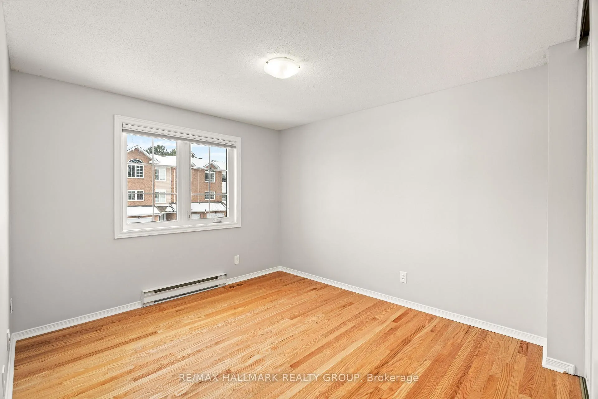 Photo 30 of 14 Wrenwood Crescent, Ottawa, Centrepointe — HOMEH