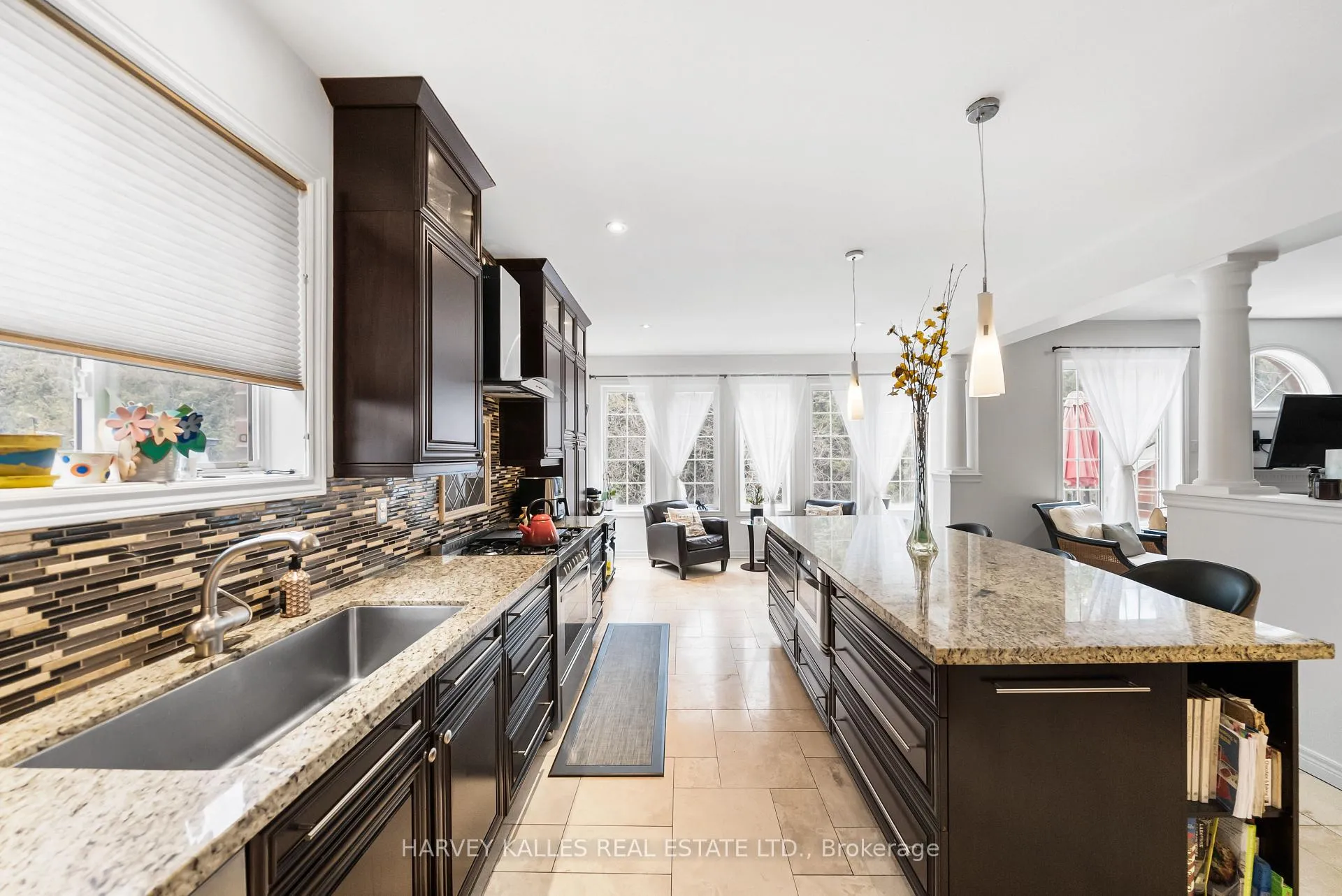 Photo 12 of 86 Rockland Crescent, Whitby, Brooklin — HOMEH