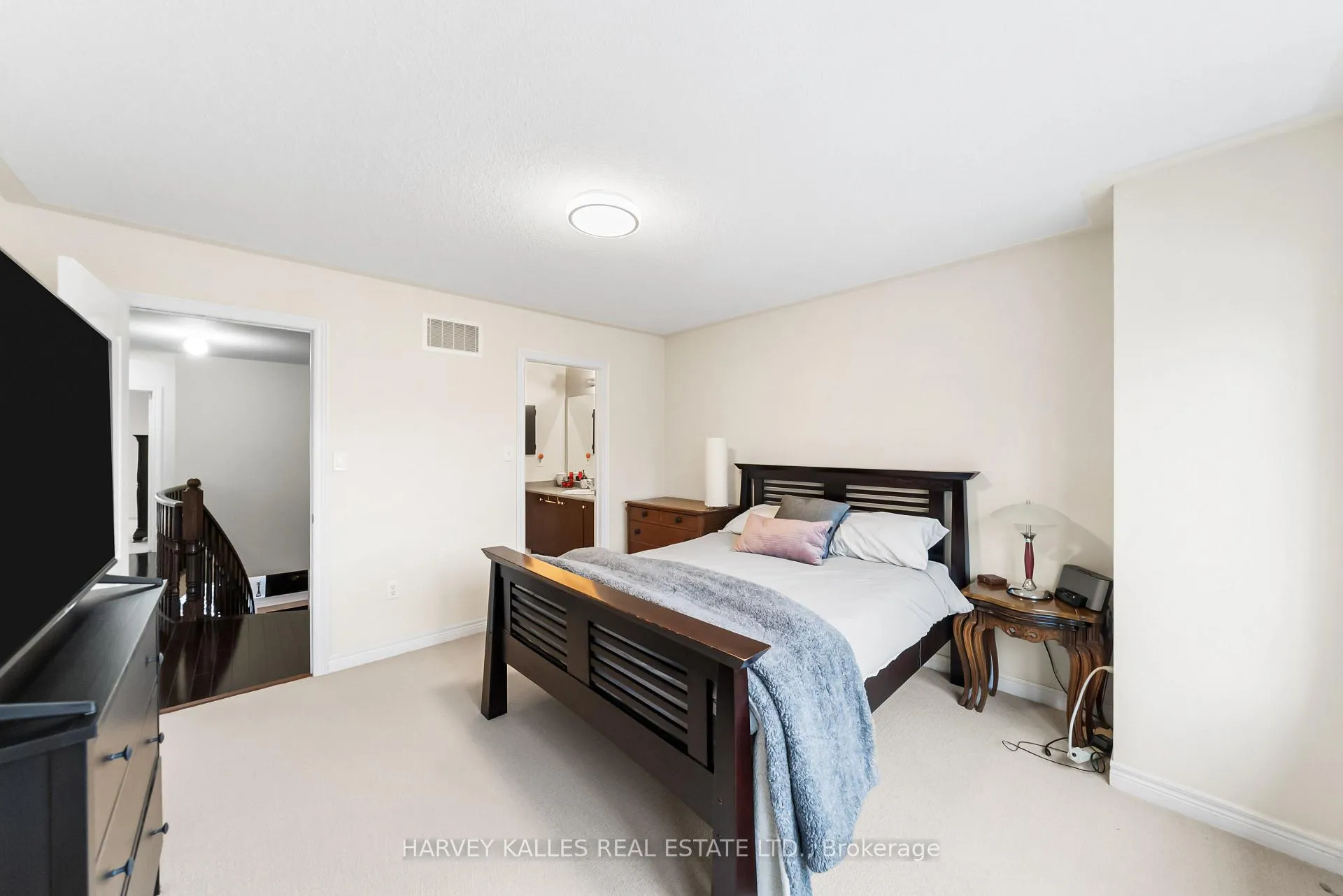 Photo 27 of 86 Rockland Crescent, Whitby, Brooklin — HOMEH