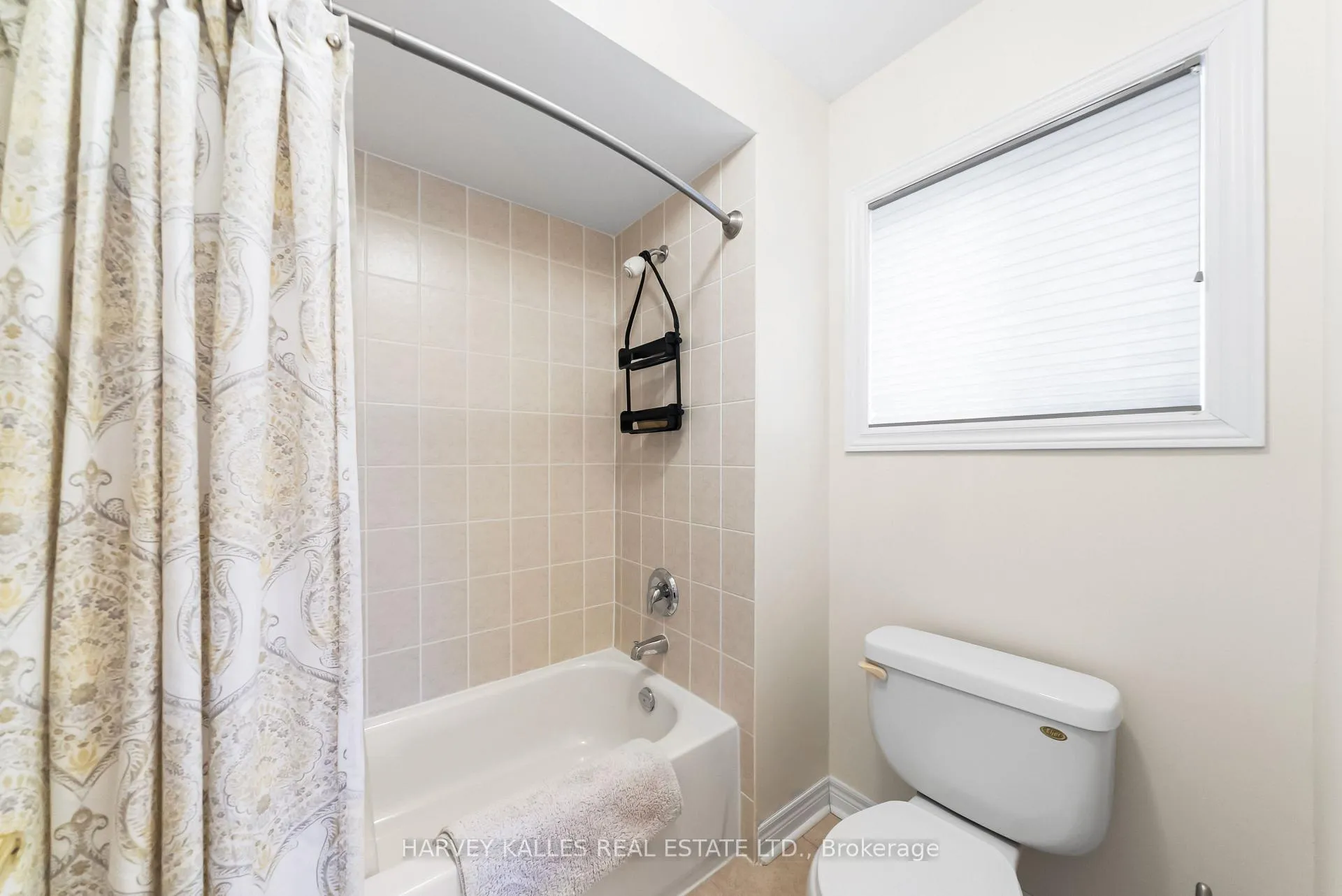 Photo 29 of 86 Rockland Crescent, Whitby, Brooklin — HOMEH