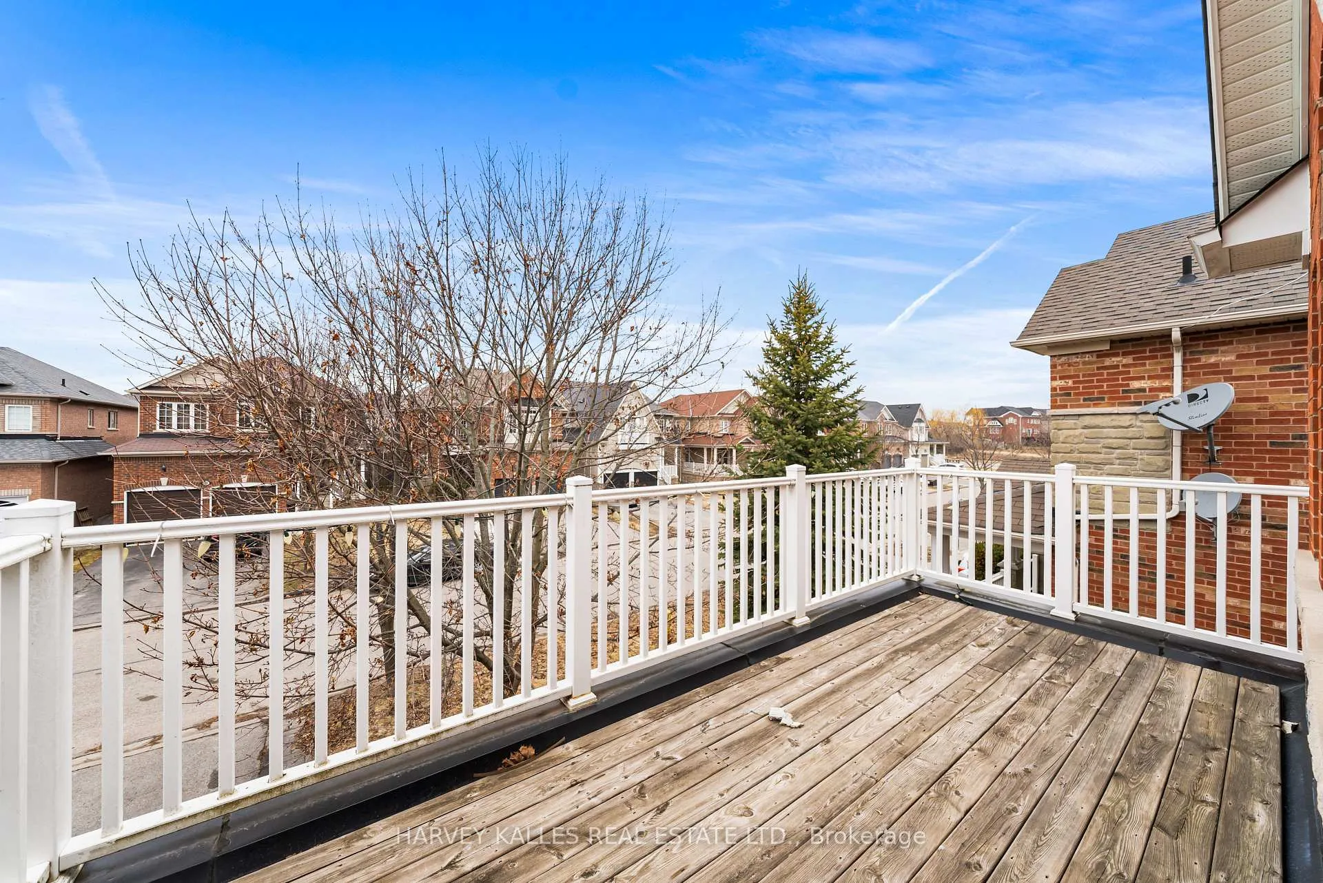 Photo 32 of 86 Rockland Crescent, Whitby, Brooklin — HOMEH
