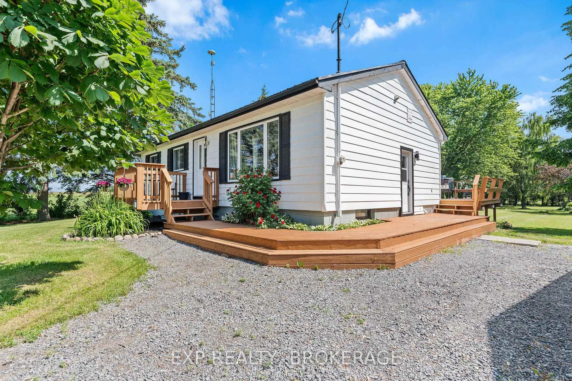 Photo 5 of 912 8TH Line Road, Frontenac Islands, The Islands — HOMEH