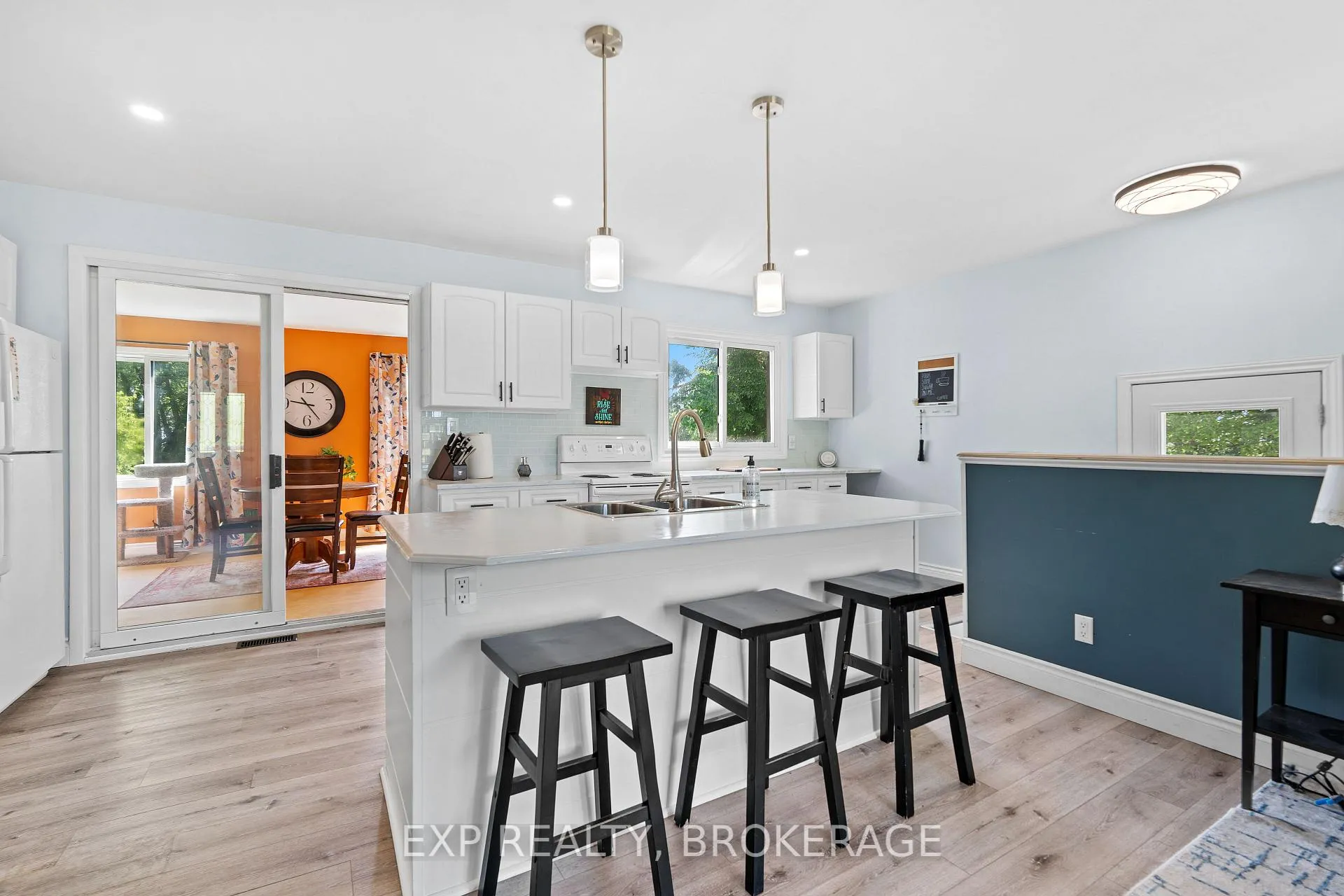 Photo 13 of 912 8TH Line Road, Frontenac Islands, The Islands — HOMEH