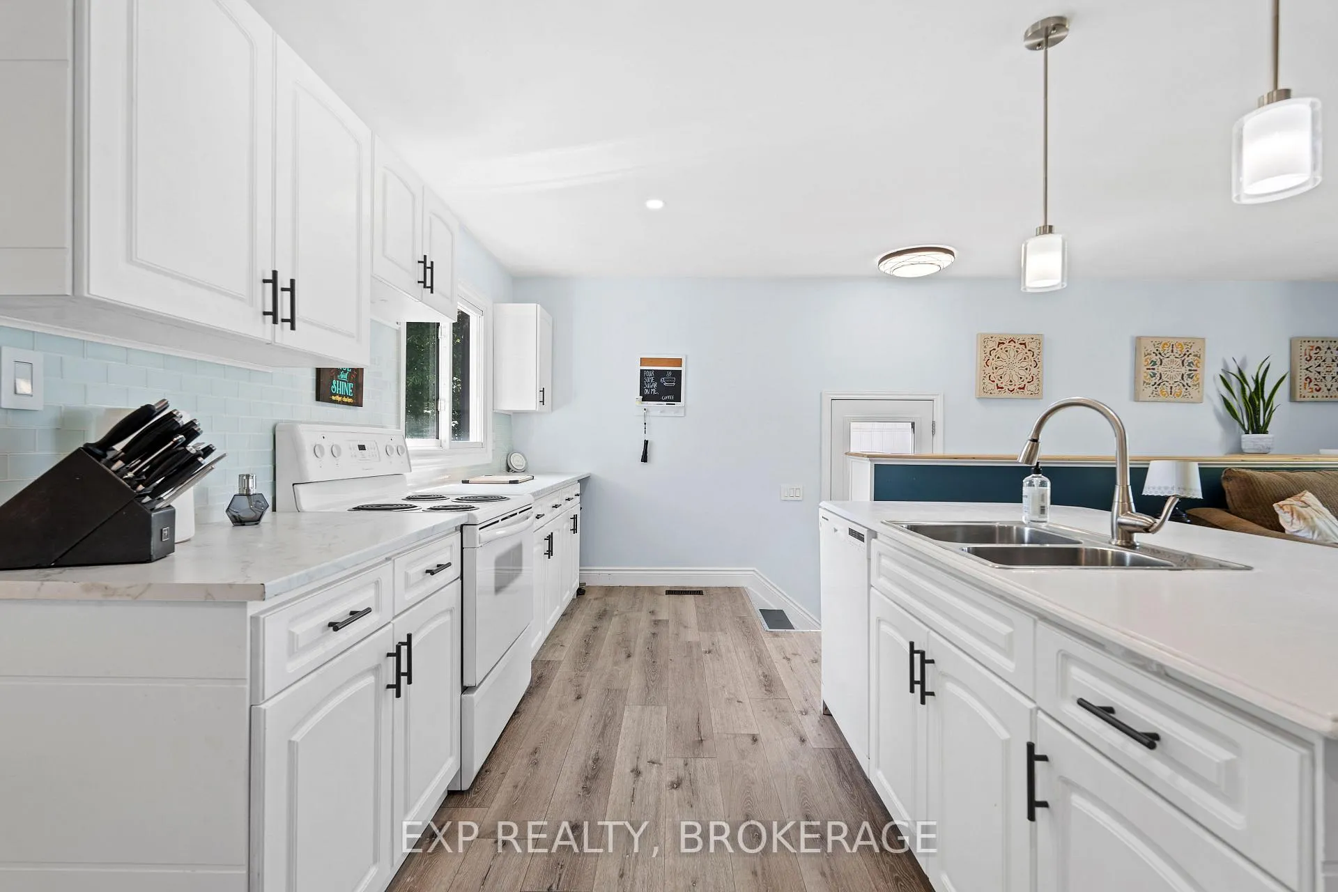 Photo 14 of 912 8TH Line Road, Frontenac Islands, The Islands — HOMEH