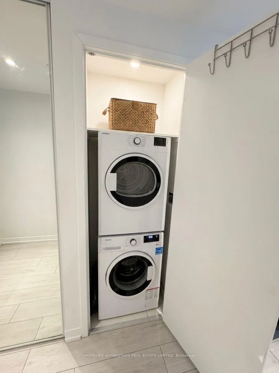Photo 8 of Unit 3801, 5 Buttermill Avenue, Vaughan, Vaughan Corporate Centre — HOMEH