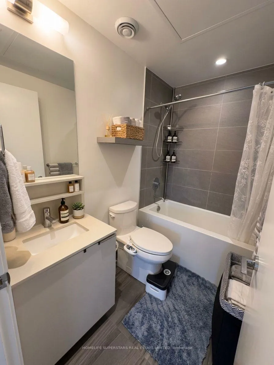 Photo 11 of Unit 3801, 5 Buttermill Avenue, Vaughan, Vaughan Corporate Centre — HOMEH