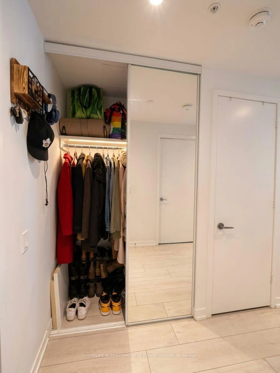 Photo 17 of Unit 3801, 5 Buttermill Avenue, Vaughan, Vaughan Corporate Centre — HOMEH