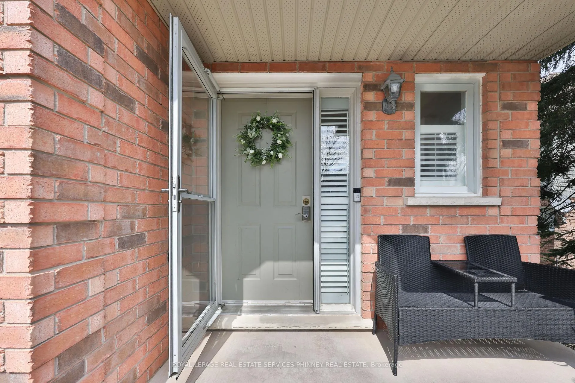 Photo 3 of 5117 St. George's Drive, Lincoln, Beamsville — HOMEH