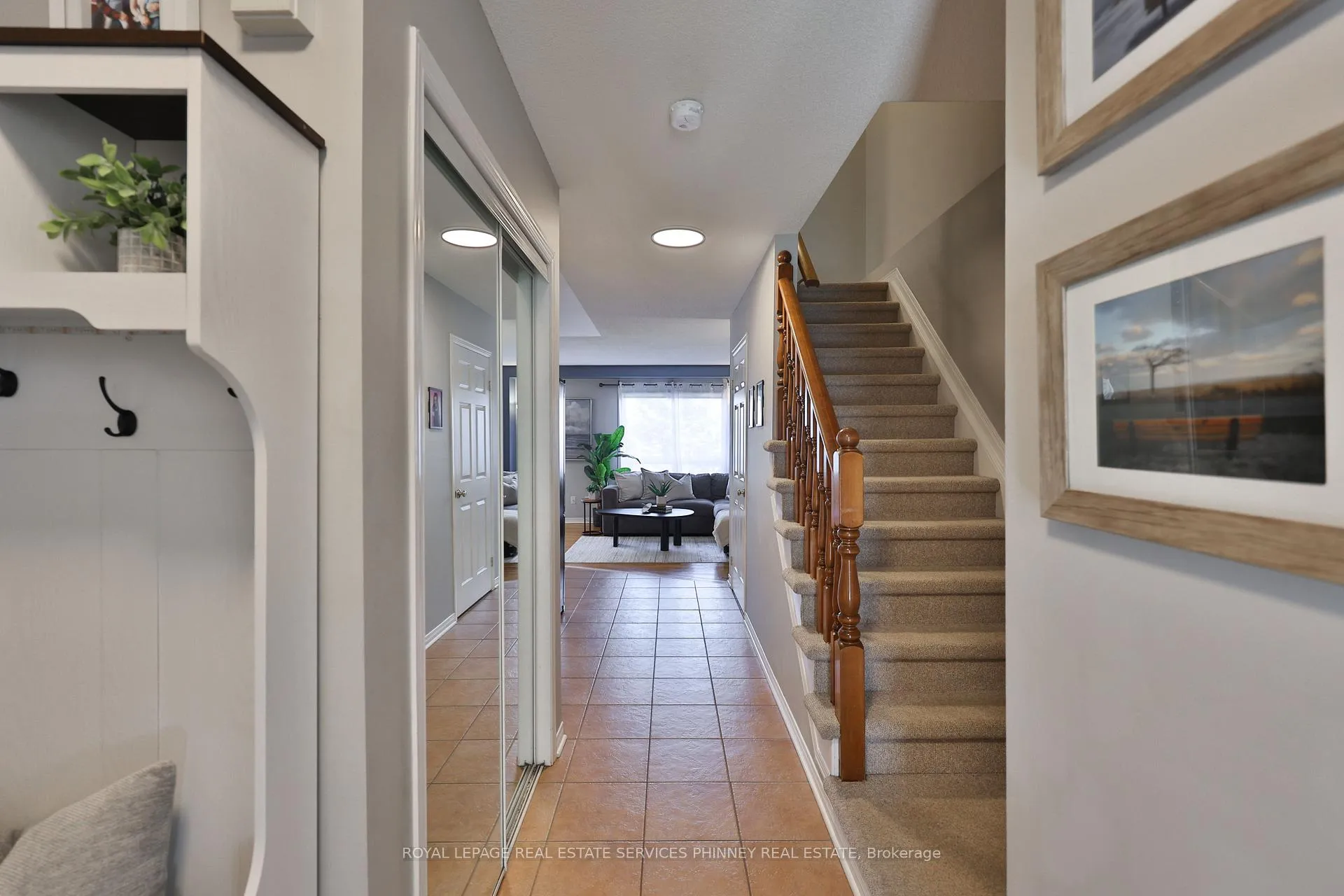 Photo 4 of 5117 St. George's Drive, Lincoln, Beamsville — HOMEH