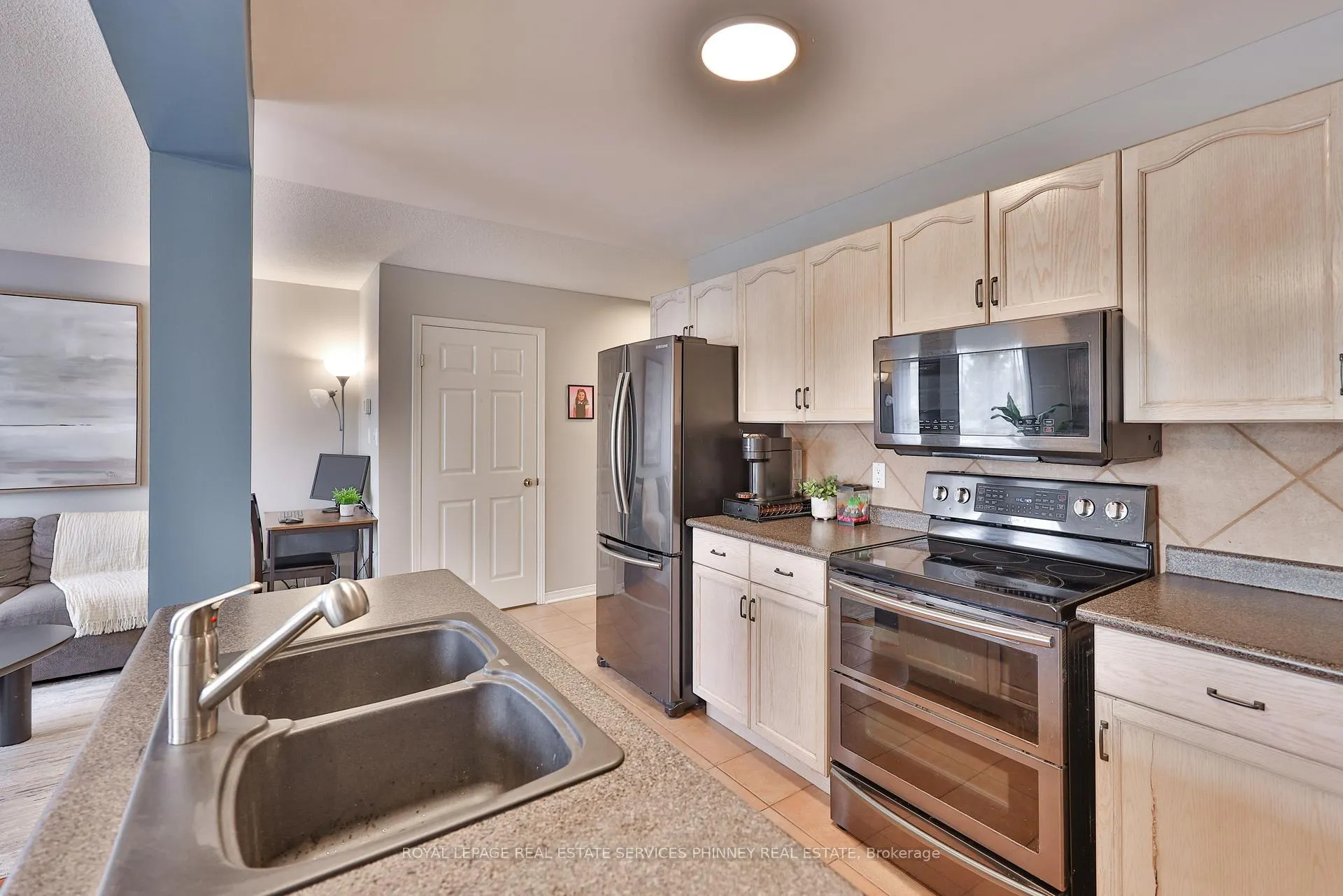 Photo 11 of 5117 St. George's Drive, Lincoln, Beamsville — HOMEH