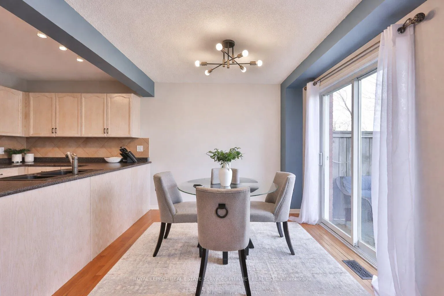 Photo 16 of 5117 St. George's Drive, Lincoln, Beamsville — HOMEH