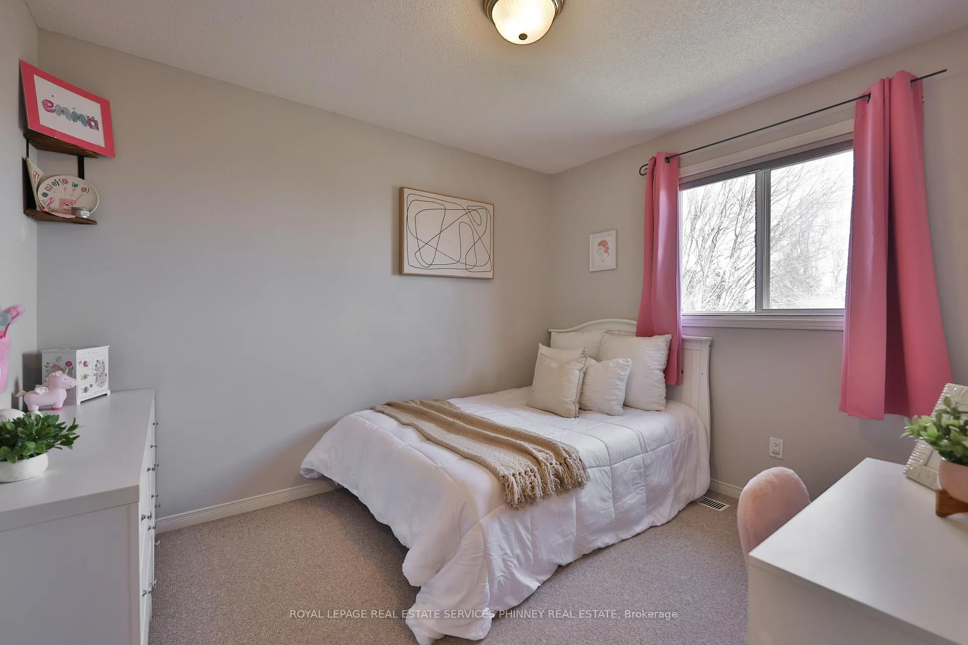 Photo 23 of 5117 St. George's Drive, Lincoln, Beamsville — HOMEH