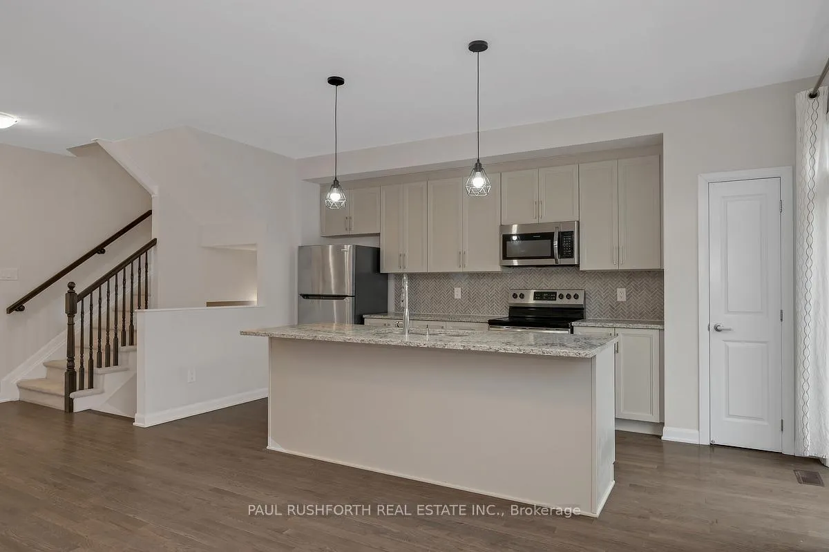 Photo 13 of 307 Drumlish Lane, Ottawa, Barrhaven - Half Moon Bay — HOMEH