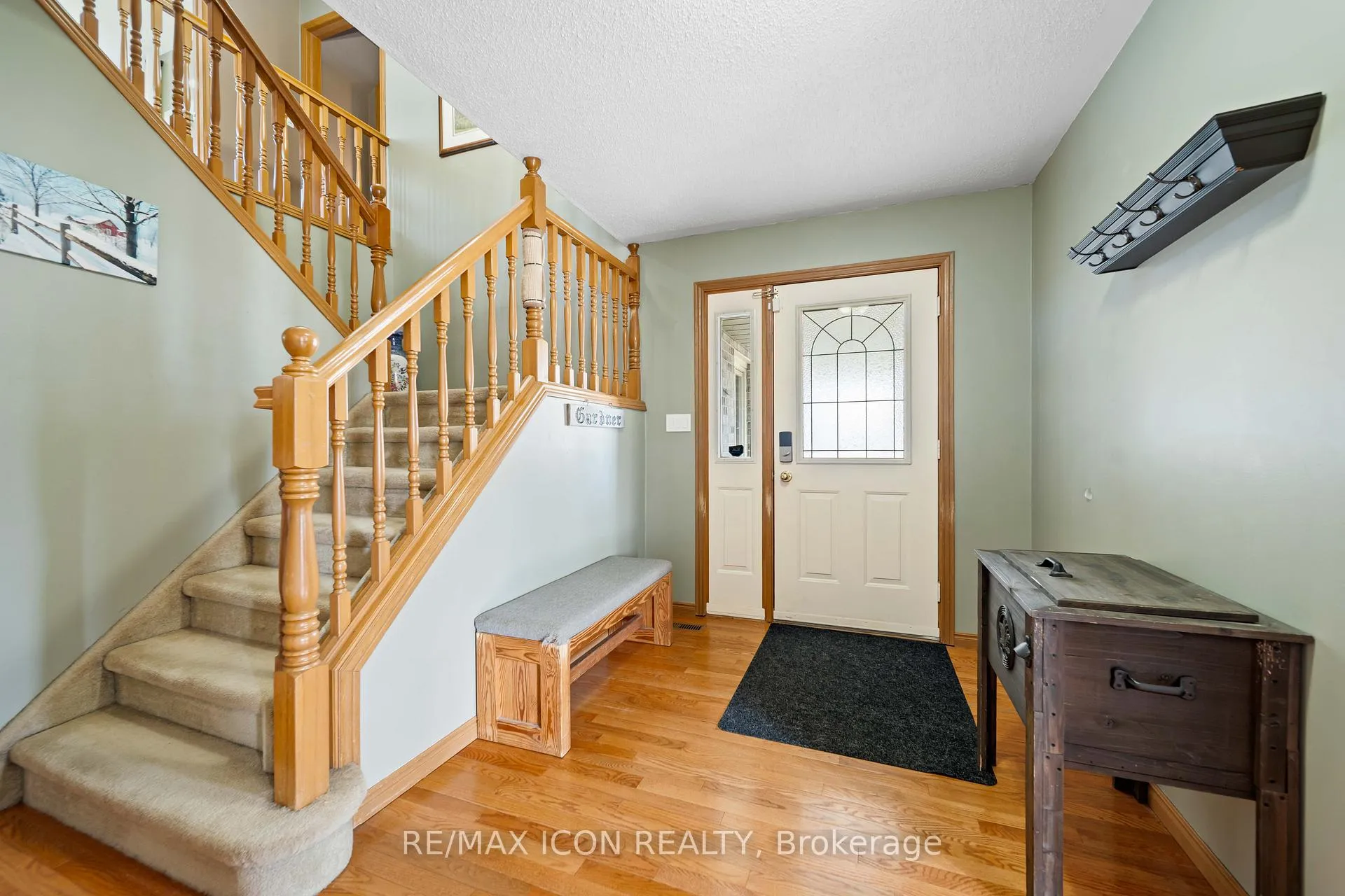 Photo 4 of 227 William Street E, North Middlesex, Parkhill — HOMEH