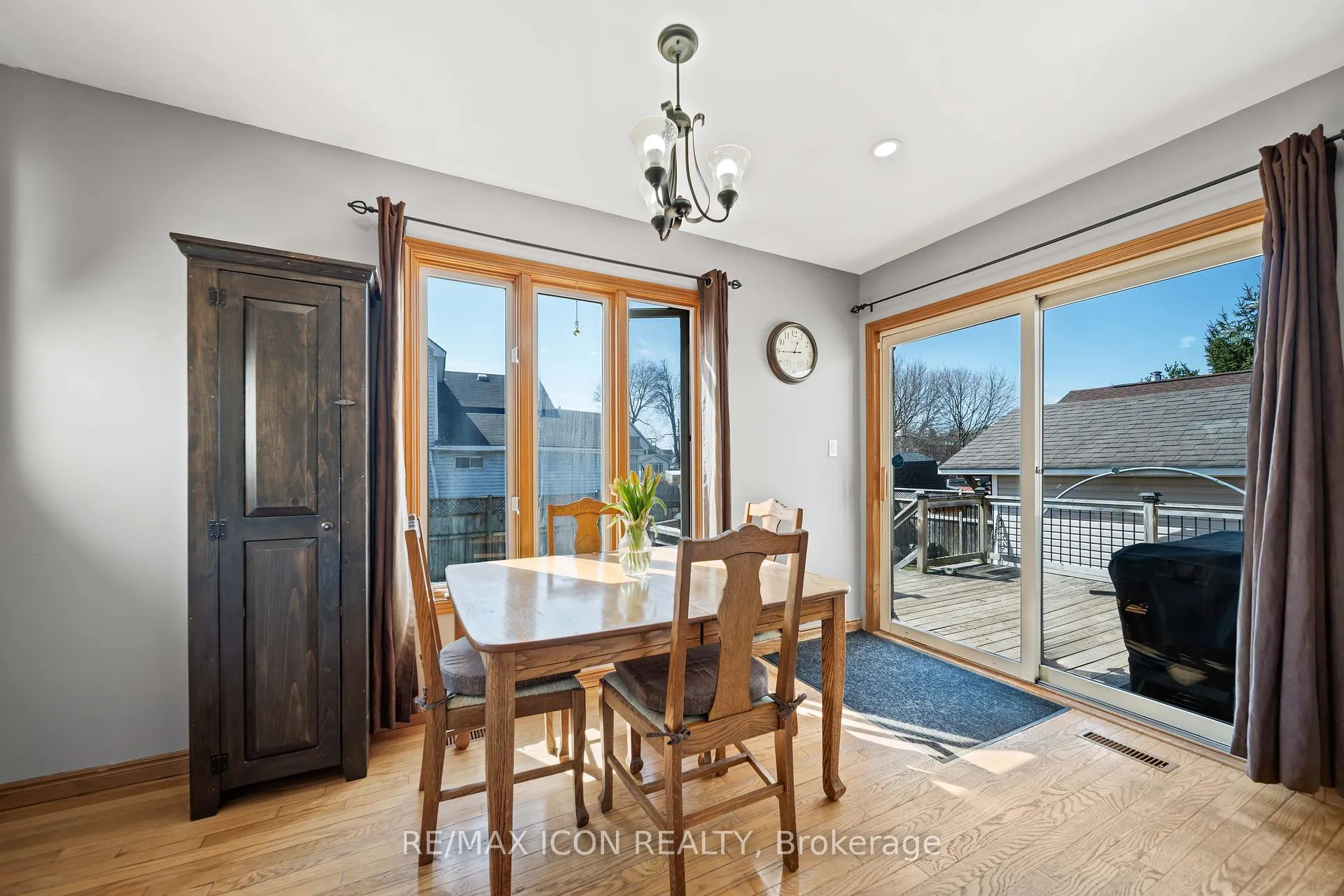 Photo 8 of 227 William Street E, North Middlesex, Parkhill — HOMEH