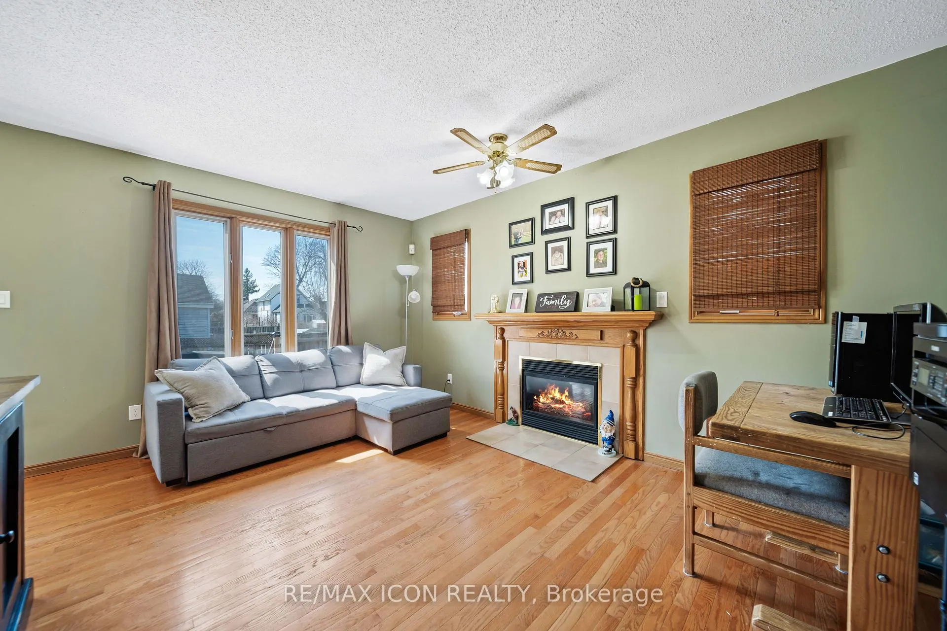 Photo 10 of 227 William Street E, North Middlesex, Parkhill — HOMEH