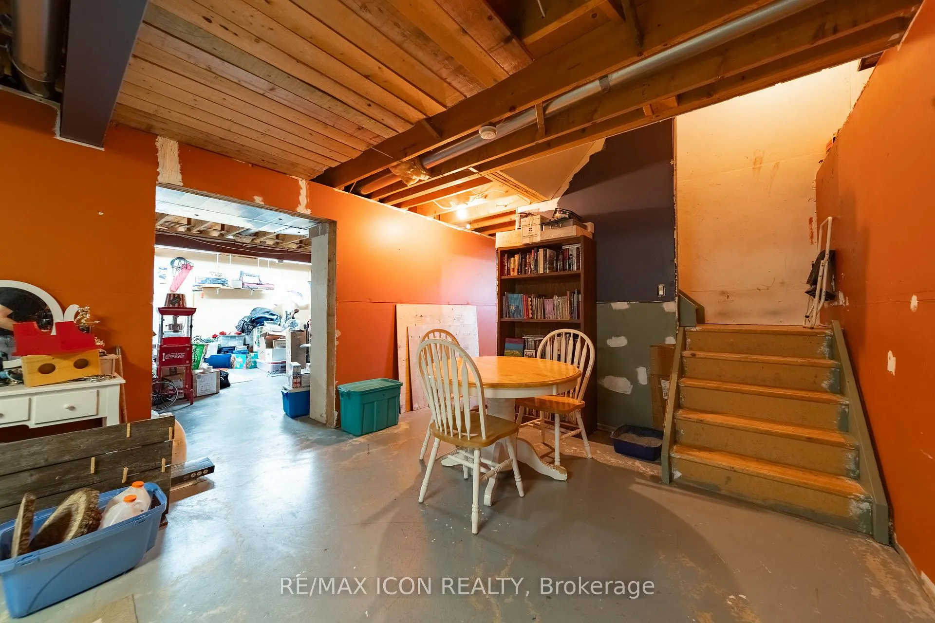 Photo 30 of 227 William Street E, North Middlesex, Parkhill — HOMEH
