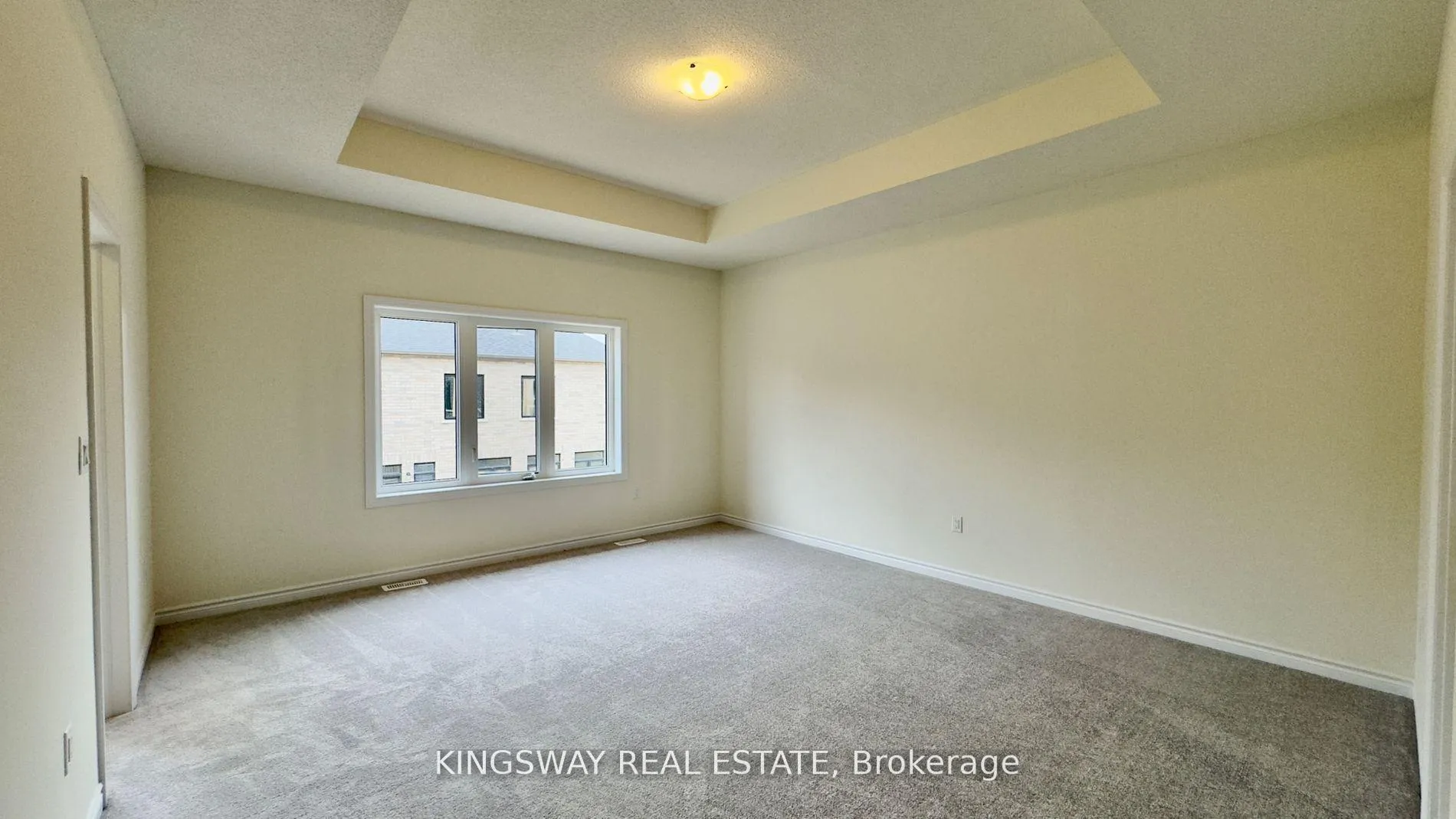 Photo 11 of 16 Blick Crescent, Aurora, Bayview Northeast — HOMEH