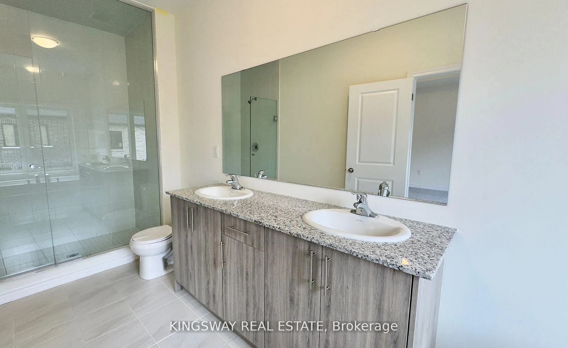 Photo 20 of 16 Blick Crescent, Aurora, Bayview Northeast — HOMEH
