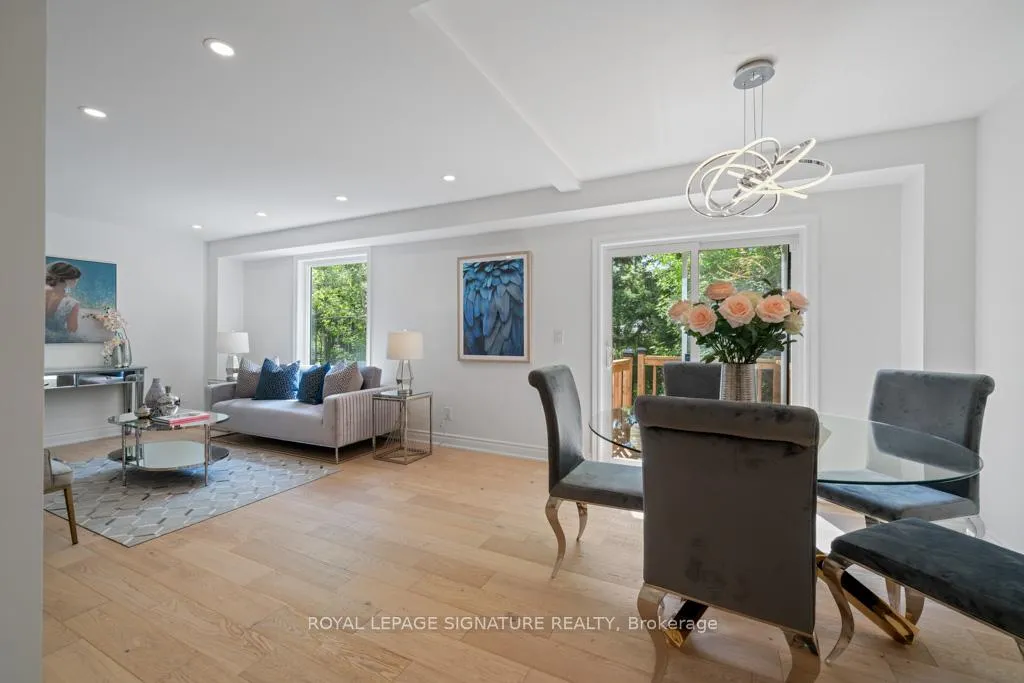 Photo 7 of 227 Thoms Crescent, Newmarket, Central Newmarket — HOMEH
