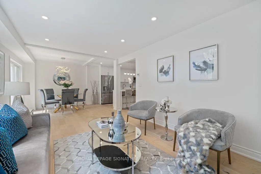 Photo 11 of 227 Thoms Crescent, Newmarket, Central Newmarket — HOMEH